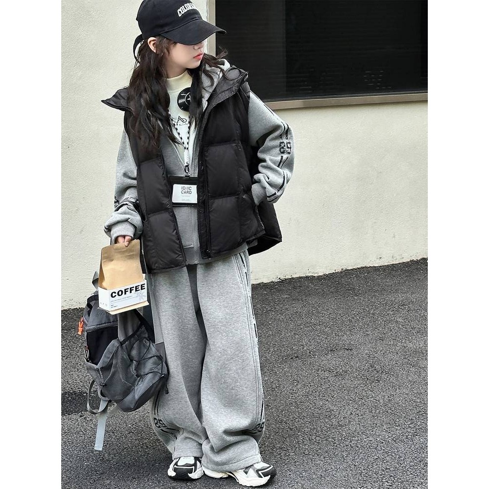 专柜品牌女童秋冬马甲套装2025新款大童秋季韩系加绒卫衣阔腿裤儿