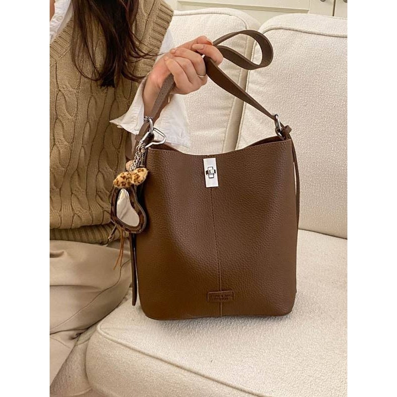 专柜品牌简约小众纯色设计大容量水桶包高级新款甜美洋气手提包潮,箱包皮具/热销女包/男包,水桶包,淘宝优惠券,粉丝福利购,淘宝优惠卷