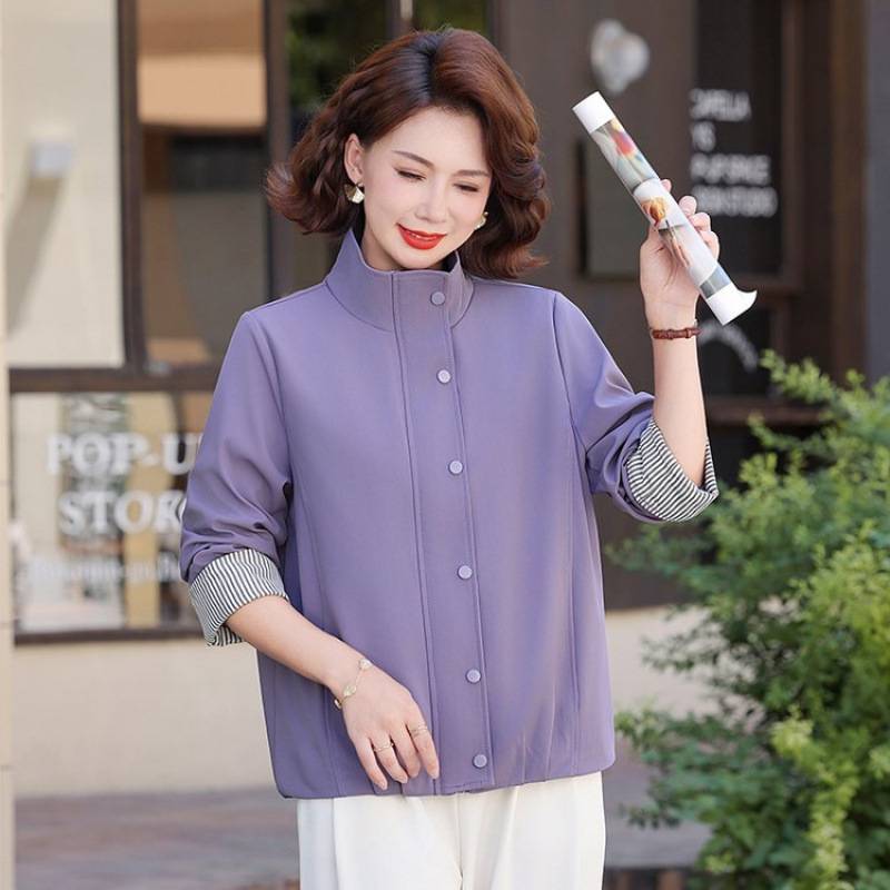 专柜品牌中老年女装新外套女春秋装洋气翻领单排扣时尚夹克上衣初