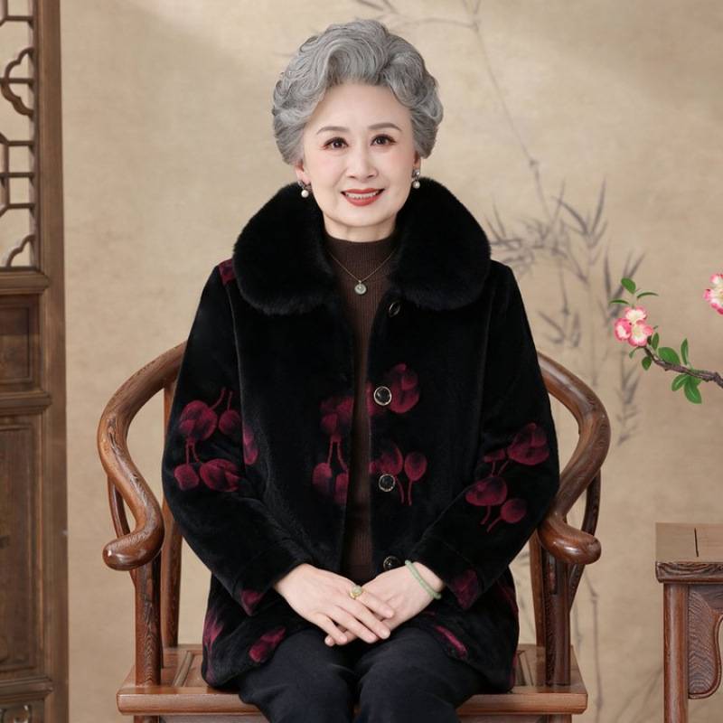 专柜品牌妈妈装冬季毛领大衣中长款棉袄老年人奶奶老太太加绒加厚