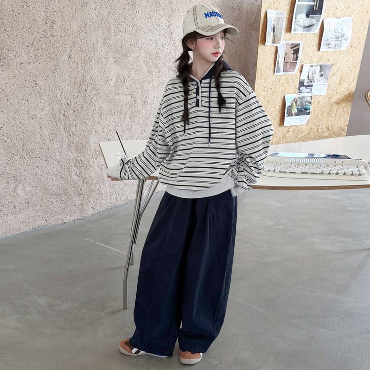 专柜品牌女童春秋款套装洋气时髦条纹帽衫女大童初中生韩版休闲秋