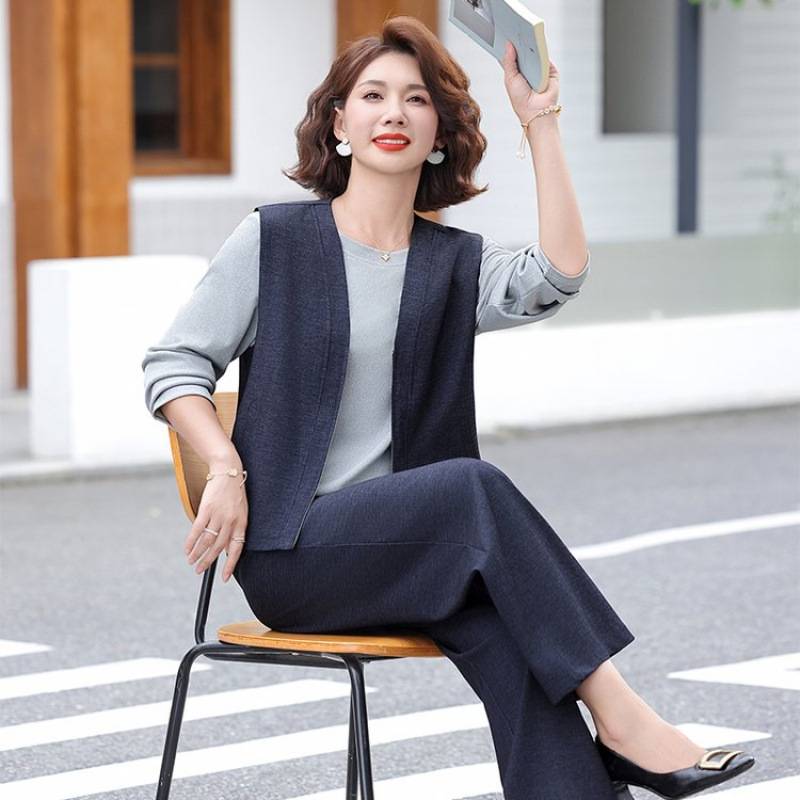 专柜品牌中年妈妈秋装时尚休闲套装春秋季新款气质宽松遮肉马甲洋