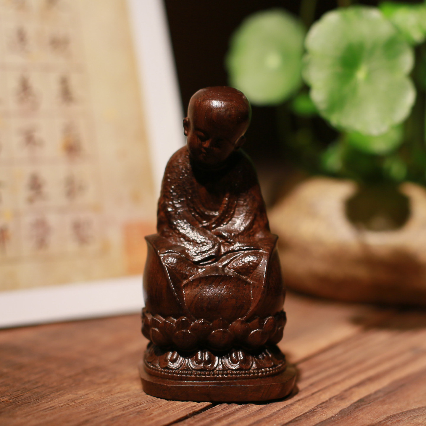 越南天然沉香木雕摆件沉思小沙弥手把件古玩品风水摆件工艺品