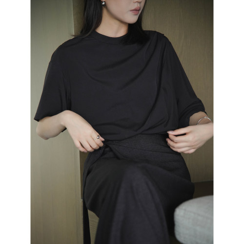 梁咏珊/随性时光/立体设计褶皱堆叠短袖上衣女不规则宽松休闲t恤