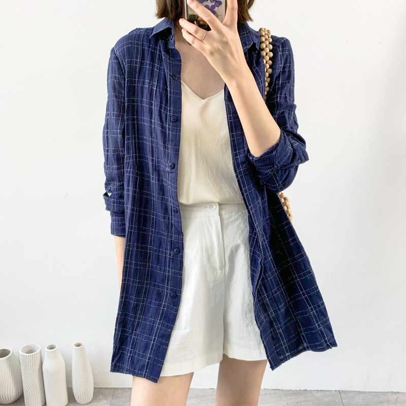透气棉麻格子直筒中长休闲防晒衫