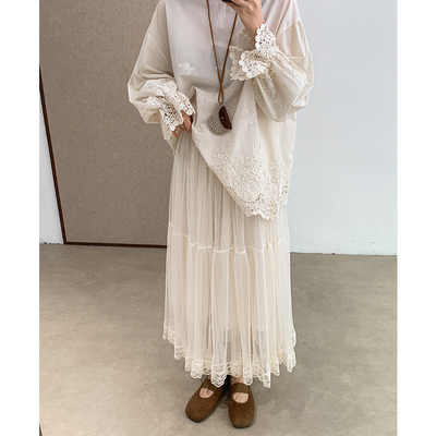 百搭纯色网纱拼花边百褶长裙