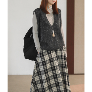 单面小亮片精致毛衣马甲9921 毛衣 菲尔丹 银河细闪深V领宽松无袖