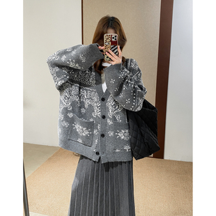 菲尔丹 宽松秋冬毛衣外套1303 欧美民族风灰白提花深V领排扣超长袖