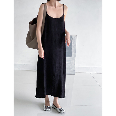肌理纹黑色气质优雅直筒连衣裙