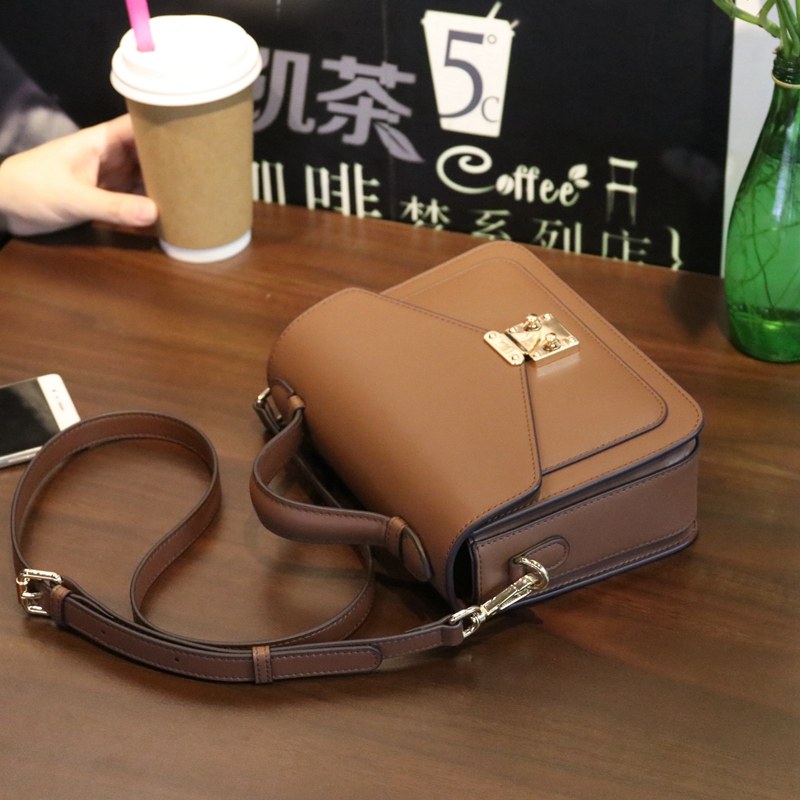 小CK包包女2020新款潮牛皮女包手提单肩斜挎包时尚锁扣真皮小方包