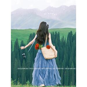 十七看海新疆草原绝美设计感多巴胺蓝色波点不规则抹胸连衣裙套装