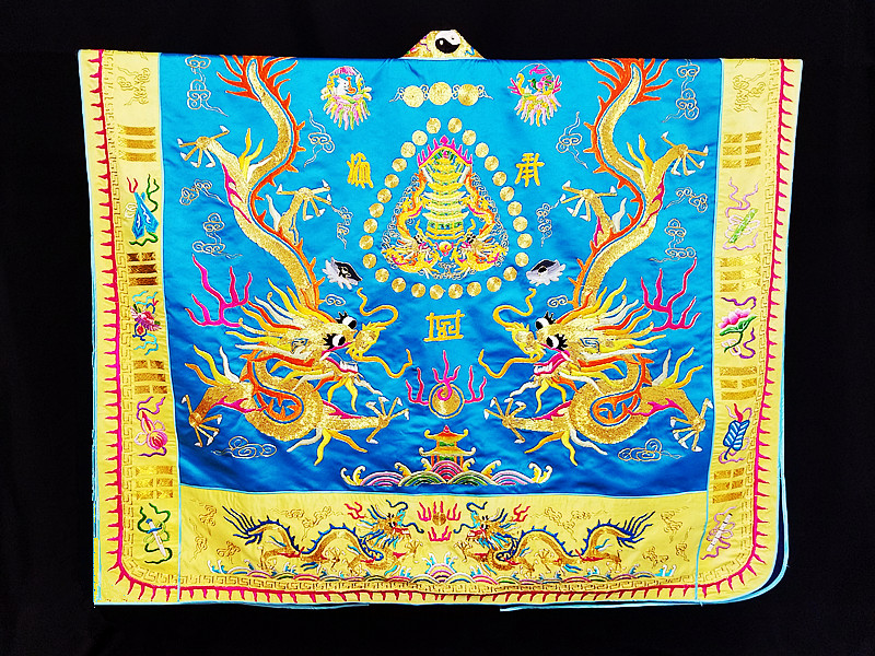 手工刺绣金丝浅蓝色双龙法衣