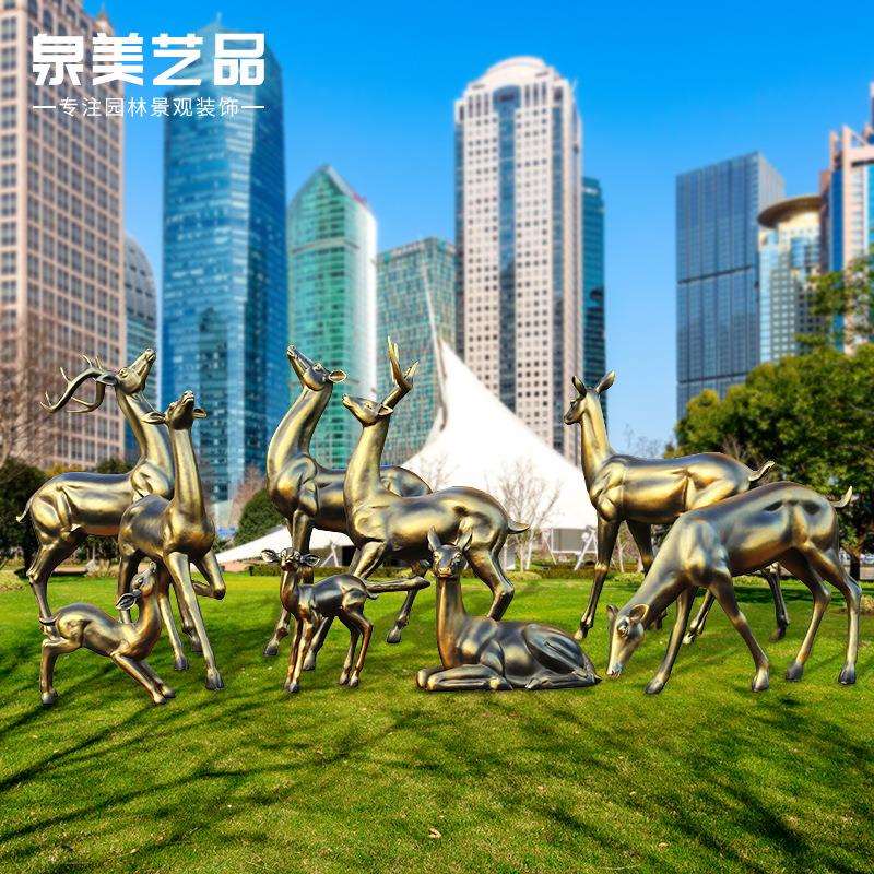 户外玻璃钢雕塑仿真圣诞鹿花园摆件白色彩绘梅花鹿园林景观工艺品