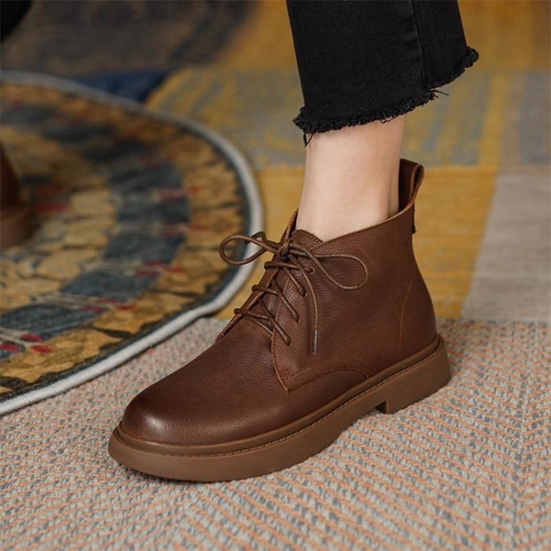 真皮系带棕色平底短靴女2025秋冬季新款英伦覆古风厚底圆头马丁靴