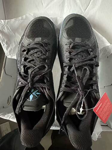 李宁篮球鞋男款正品利刃4V2䨻科技实战球鞋防滑运动休闲鞋