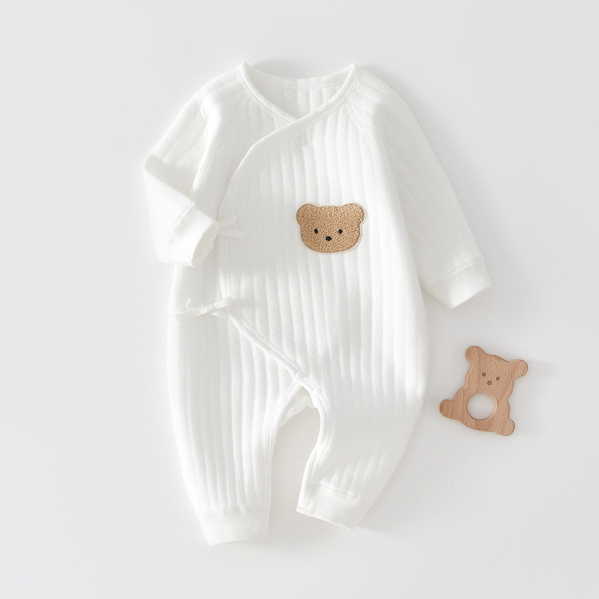 新生婴儿衣服纯棉冬季连体衣夹棉加厚哈衣爬服初生宝宝保暖哈衣