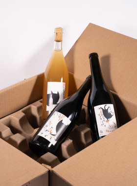 小圃｜大夏小圃x么么黑联名葡萄酒 年底送礼 伴手礼