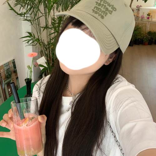 刺绣字母显白宽檐棒球帽