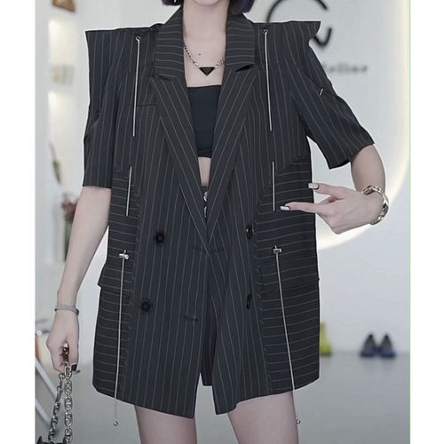 阔腿短裤套装金属链外套女