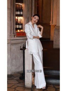 2025年秋季新款韩版洋气减龄优雅轻职风白色低领西装直筒裤套装女
