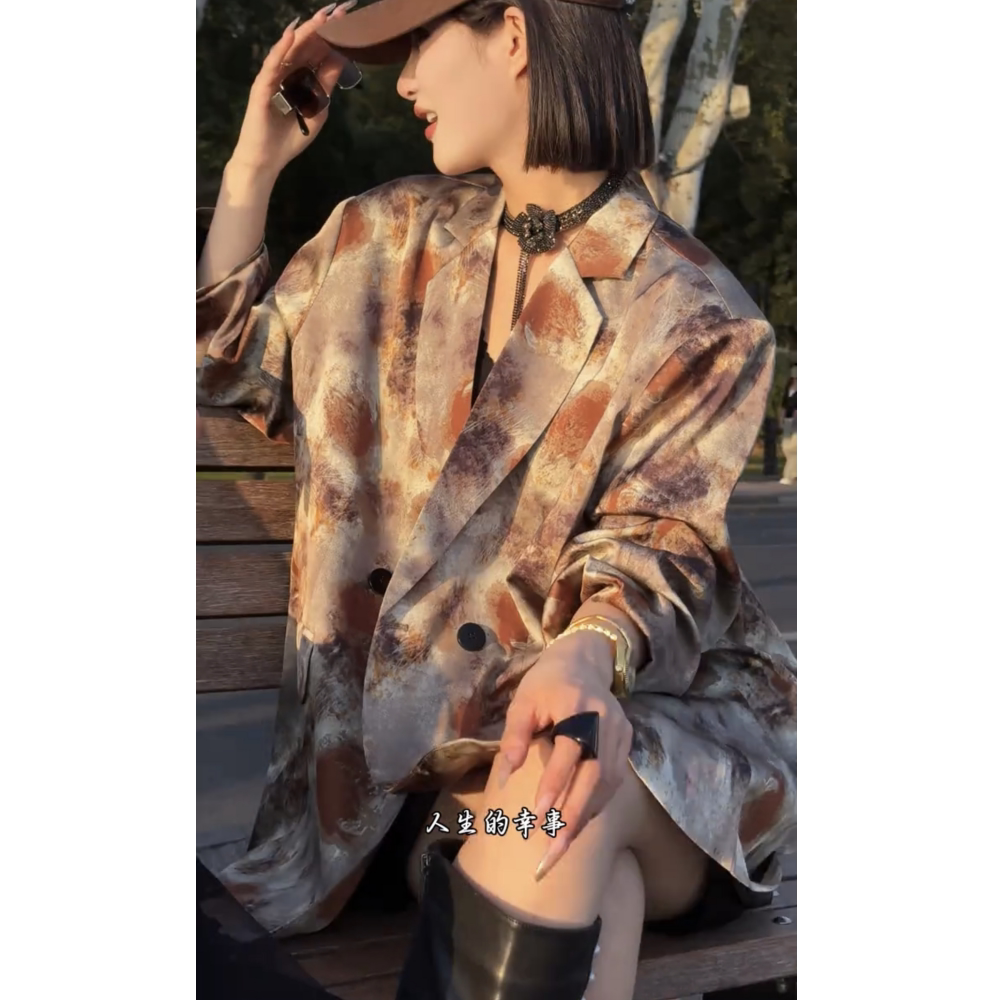2026年春季新款设计感小众时尚复古宽松百搭超好看墨染西装外套女