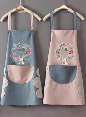 Deer-themed wipeable apron for women, waterproof and oil-res