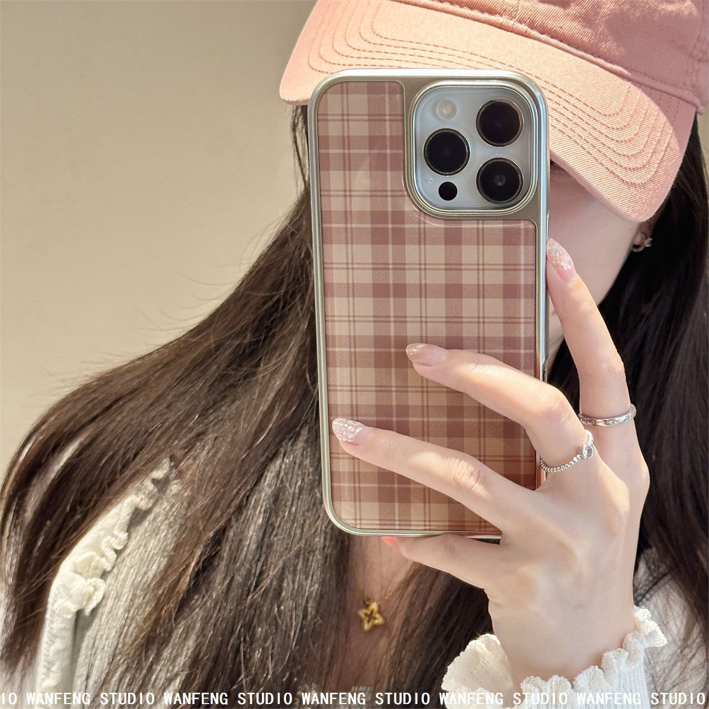 棕格纹适用苹果iPhone16ProMax手机壳滴胶15电镀14防摔13复古个性