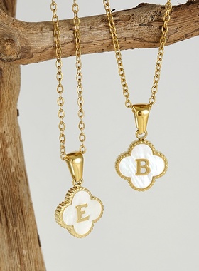 新款四叶草吊坠不锈钢18K金项链ins风欧美简约贝壳字母锁骨链项链