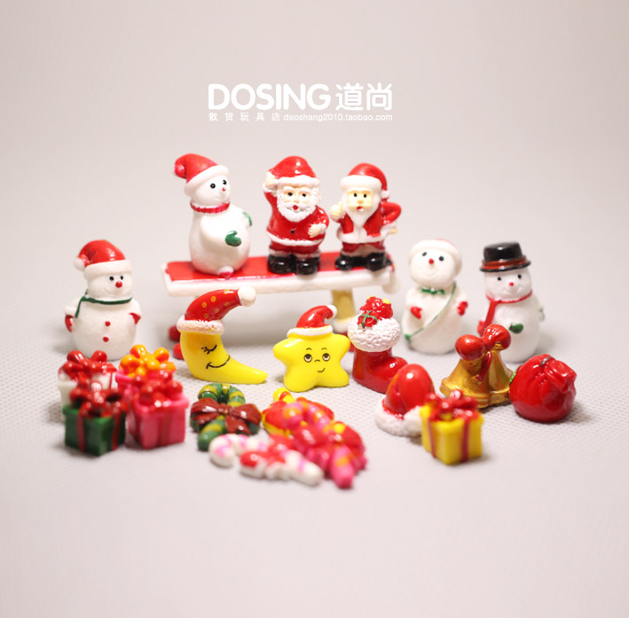 迷你版小号月亮圣诞老人手办模型