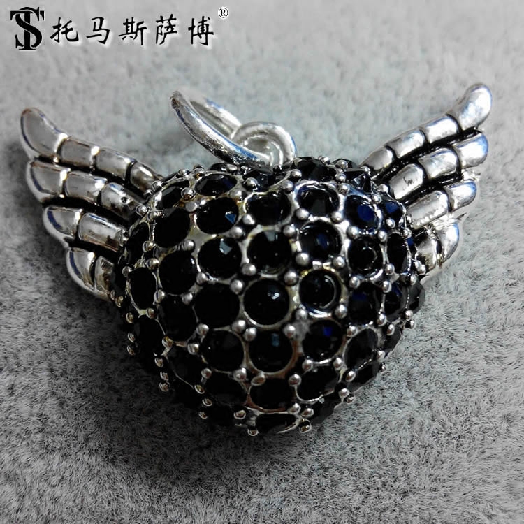 托马斯萨博黑钻饰品吊坠