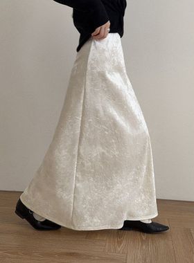 【丝绒珍珠少女】兴北法式复古丝绒a字鱼尾中长裙冬季半身裙N826C