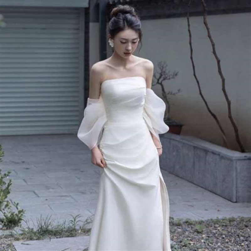 美丽缎面法式新娘冬天孕妇t高端简约出门2023新款婚纱主纱轻抹胸