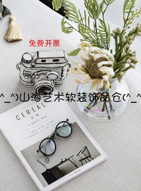 样板房卧室儿童飘窗摄影主题书房桌面白相机组合软装饰品组合摆件