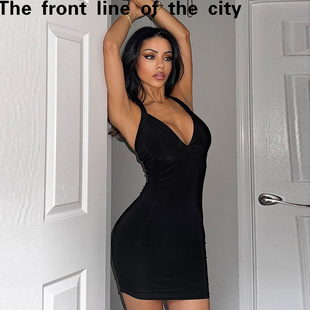 sexy fit hip hugging 深V领挂脖绑带大 Lace dress春夏新款 slim