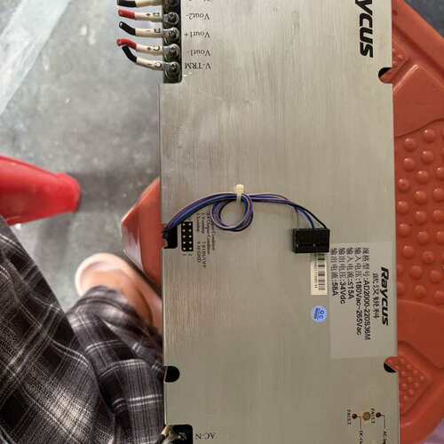议价锐科激光器电源，型号AD2000-220S36M，件，成可维修