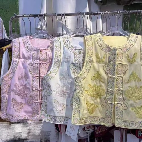 百搭新中式重工刺绣盘扣马甲