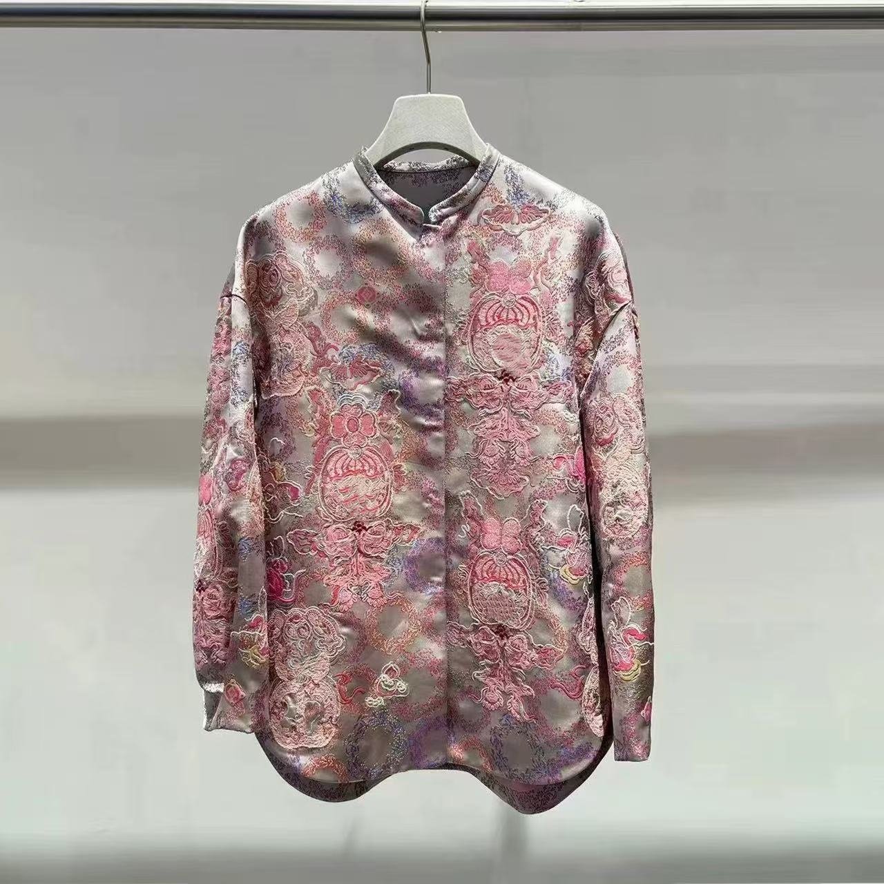 预.售短外套2026春季白色植物花卉开衩下摆立领新中式外套2K1FB21,女装/女士精品,汉服上装,淘宝优惠券,粉丝福利购,淘宝优惠卷