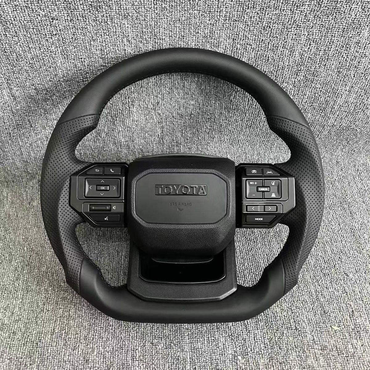 丰田TOYOTA全新方向盘LC250款式支持老改新 普拉多酷路泽霸道