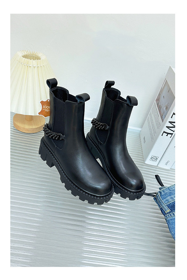 RUSSIAN ORIGINAL SINGLE TOP LAYER COWHIDE ROUND TOE CHAIN CHELSEA BOOTS BLACK LEATHER CIGARETTE BOOTS PLUS SIZE BOOTIES WOMEN