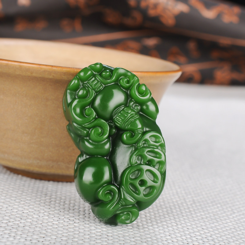 玉石匠新疆和田玉碧玉招财貔貅吊坠霸气男女款菠菜绿皮丘玉坠项链