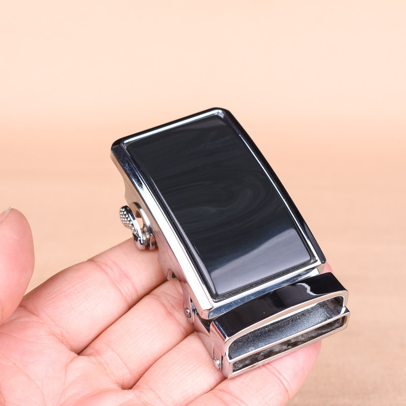 玉石匠新疆和田玉青玉墨玉腰带扣头时尚男款金镶玉皮带扣随机发货