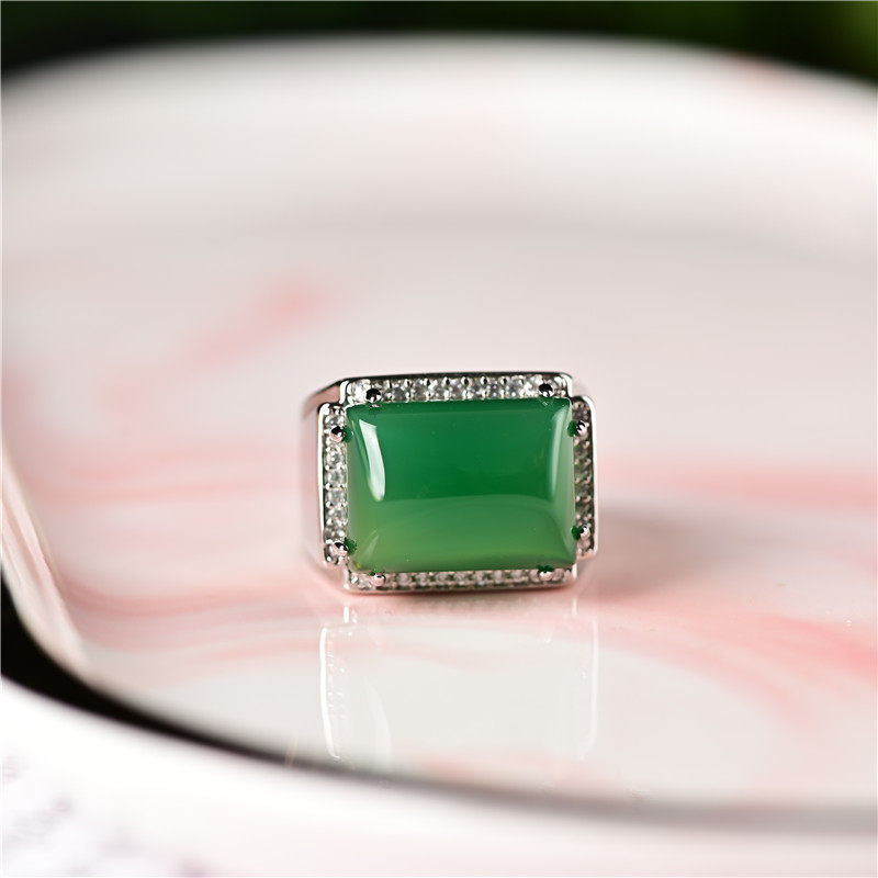 翡翠色男款方形戒指阳绿色玉髓大扳指 925银镶嵌满绿帝王绿手饰