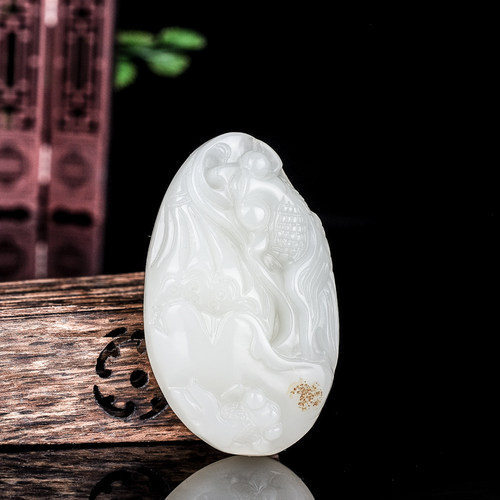 玉石匠新疆和田玉鱼手把件 带皮羊脂白玉鱼挂件 连年有余手玩件