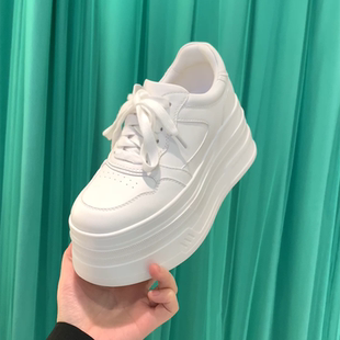 T31女鞋2026春季新款8cm厚底小白鞋松糕底秀气真皮休闲鞋增高超轻