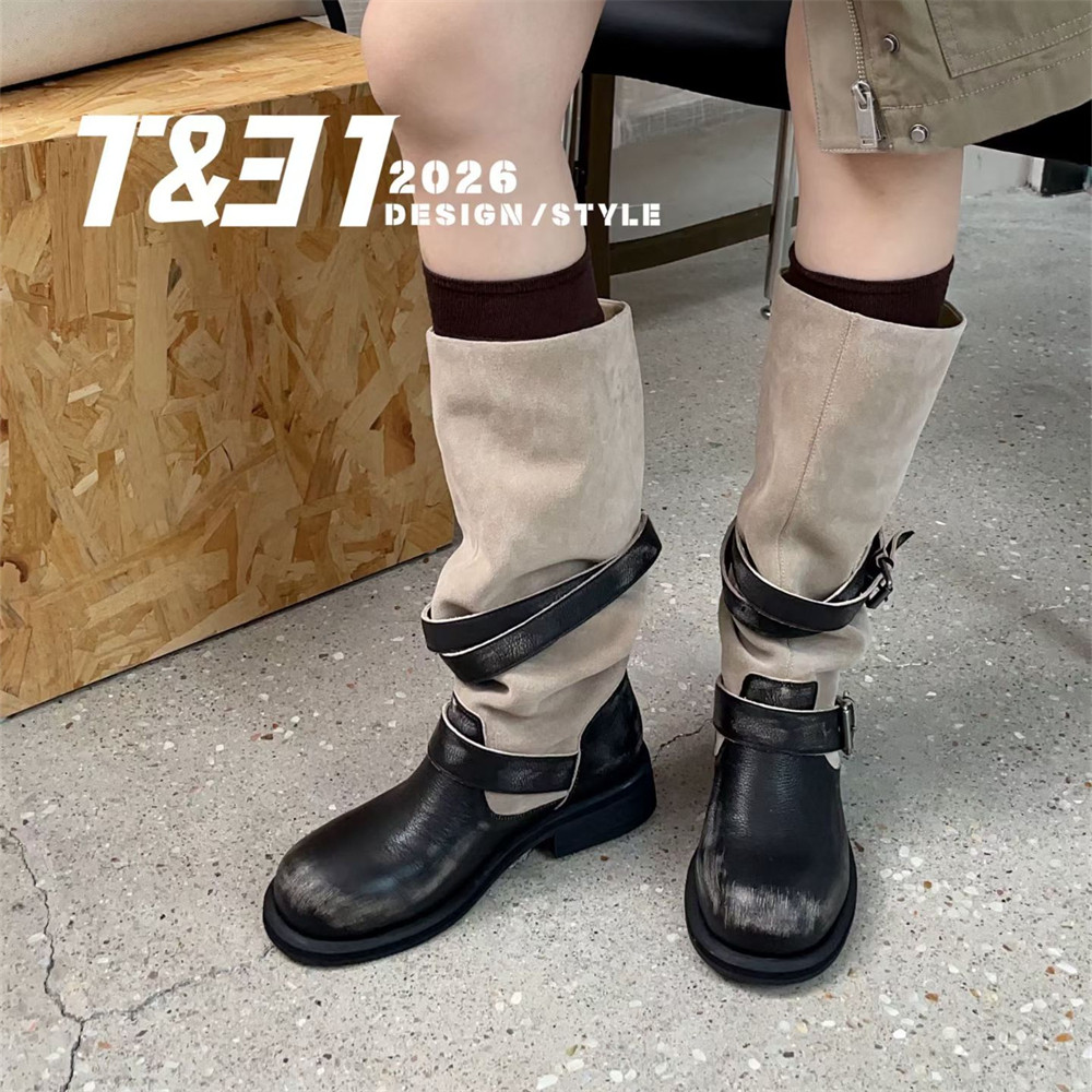 T31女鞋2025秋冬新款骑士靴擦色鞋头套筒高靴皮带搭扣时装靴低跟