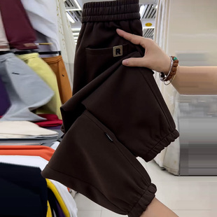 咖色R标束脚休闲运动卫裤女春季新款小个子简约中弹显瘦九分裤潮