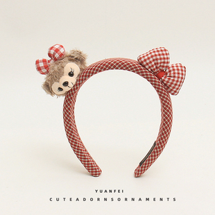 创意红色格子达菲熊蝴蝶结发箍可爱萌趣卡通头饰少女头箍拍照发卡