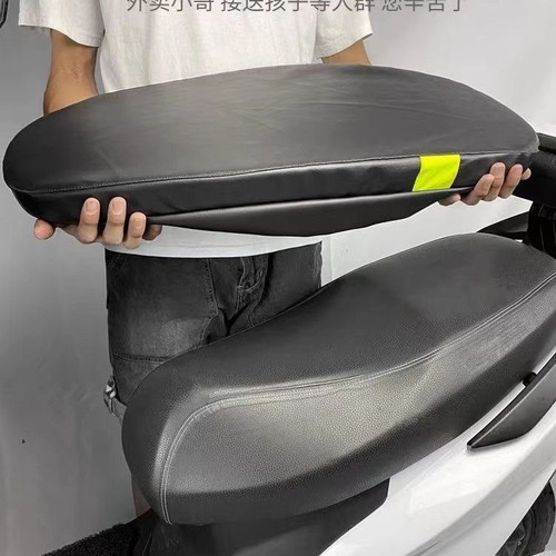 电动车坐垫防晒防水摩托车皮革座套加厚海绵外卖电瓶车四季通用