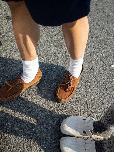 紧密粗针编织“适合任何风格”