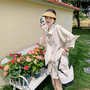 设计感假两件衬衫上衣气质套装女夏新款休闲显瘦小个子短裤两件套图片